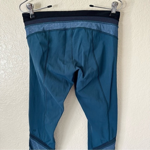 Lululemon Just Breathe Crop Alberta Lake / Black leggings size 6 - Picture 11 of 13